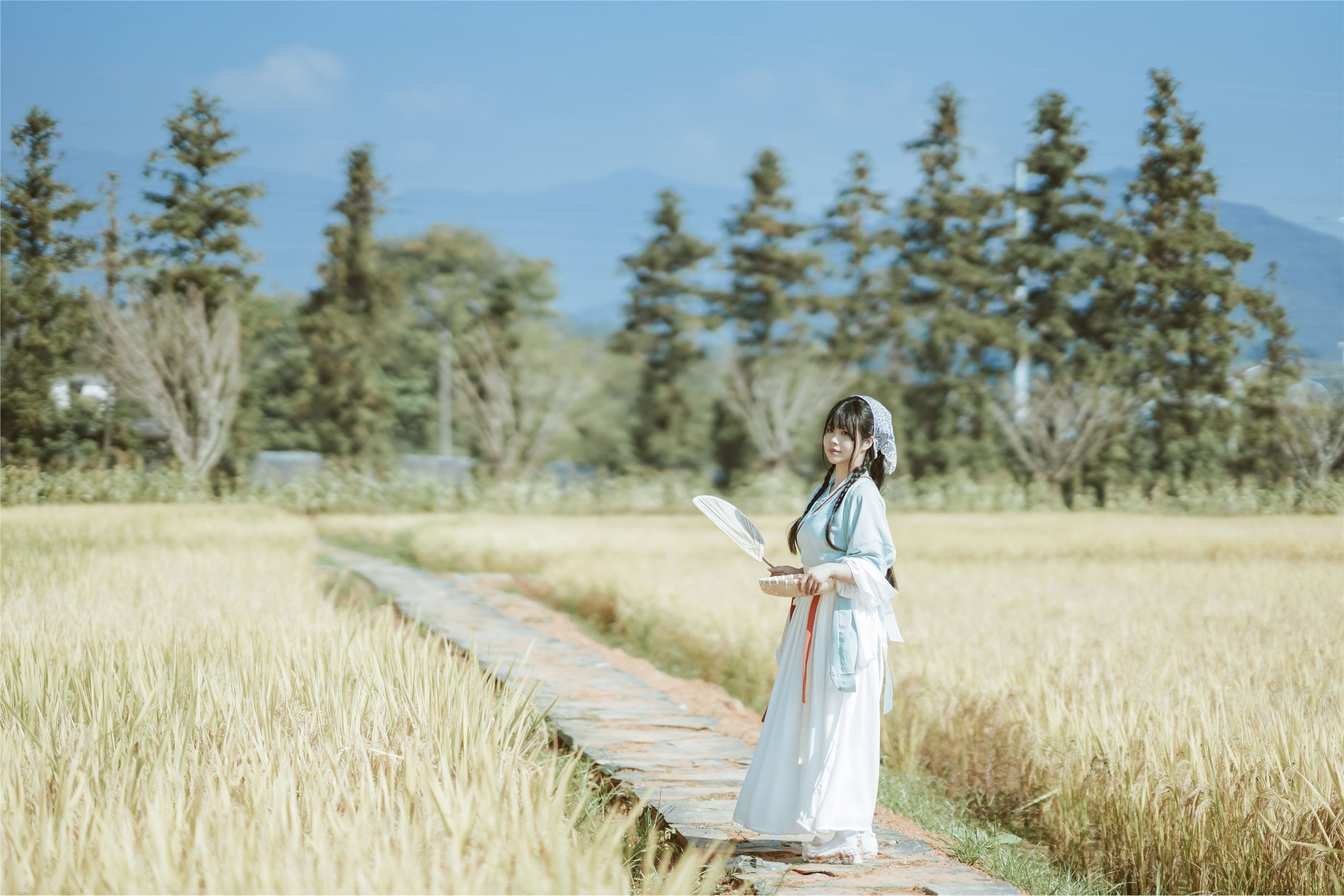 YITUYU艺图语 2025.02.04 田间女孩 阿森